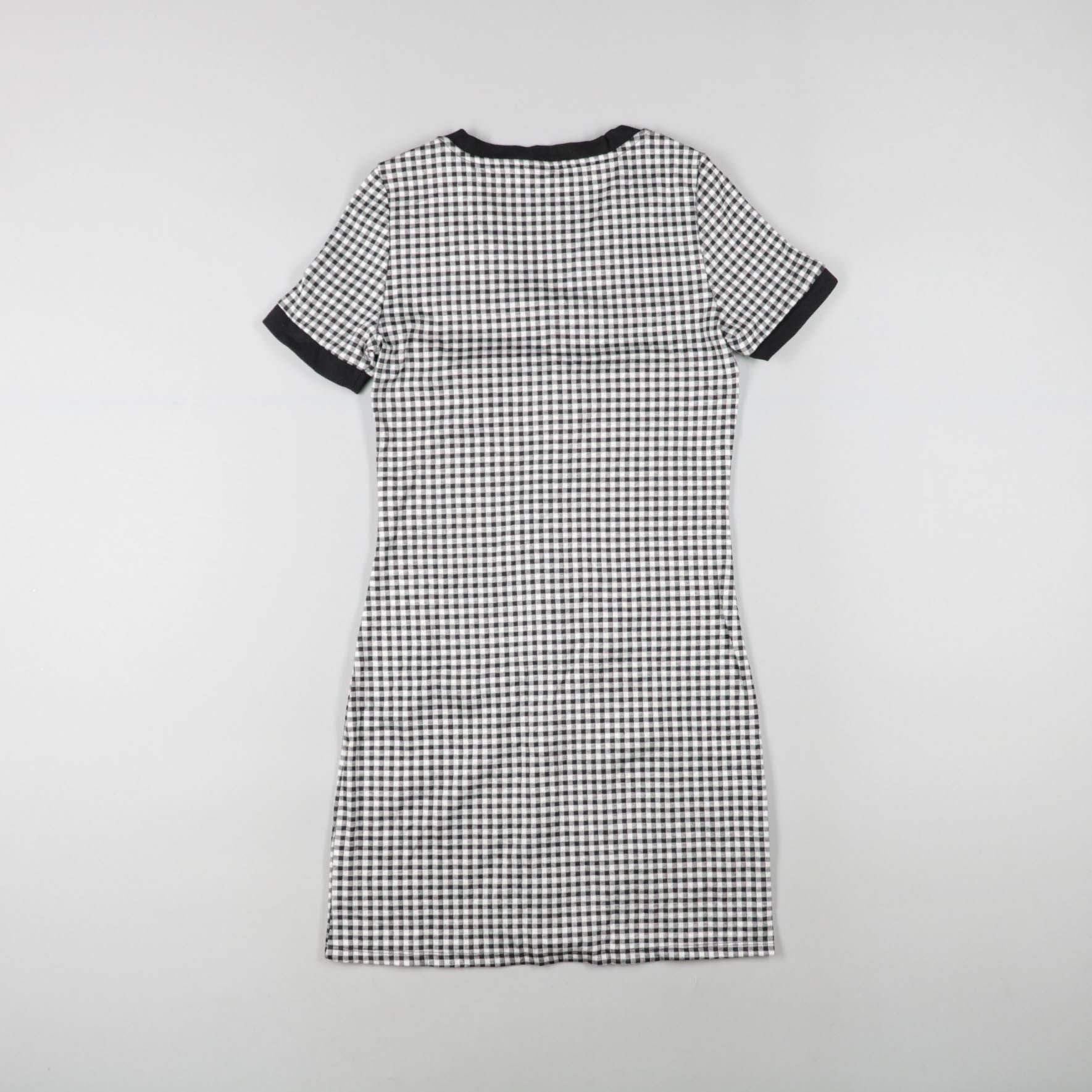 платье не указано