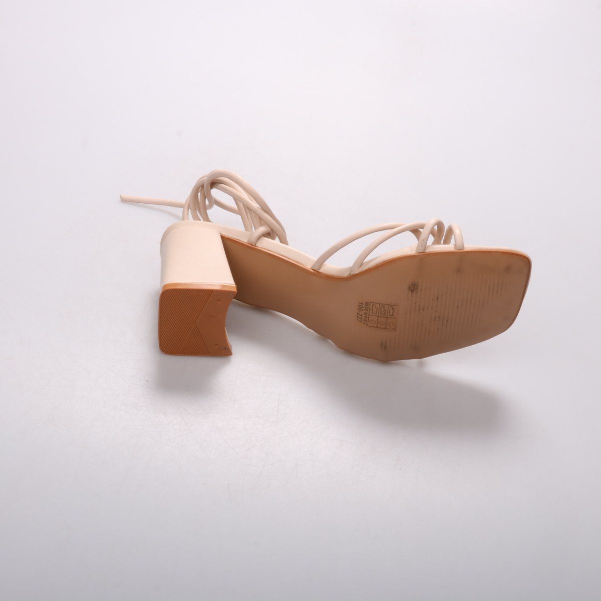 босоножки Bestelle